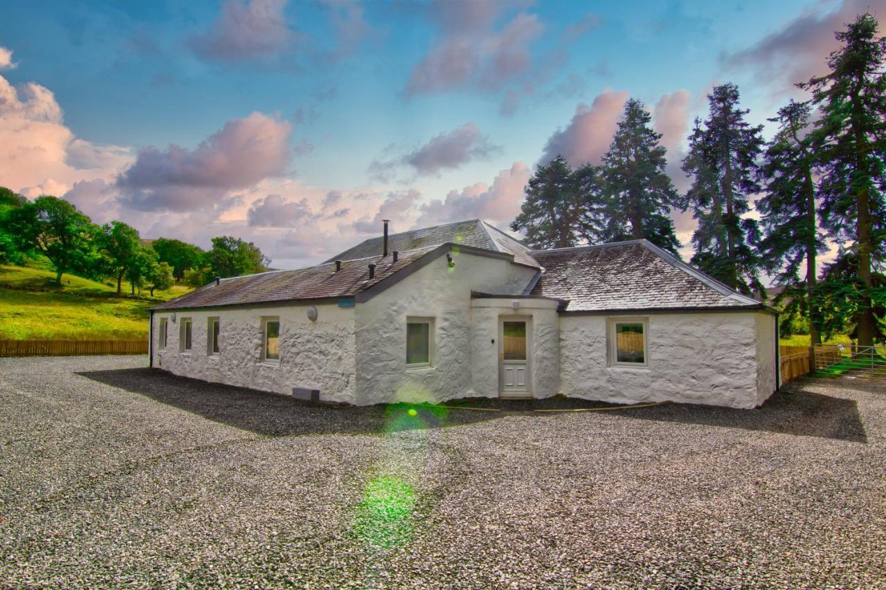 Glenshee Dalnaglar Castle Estate 빌라 외부 사진