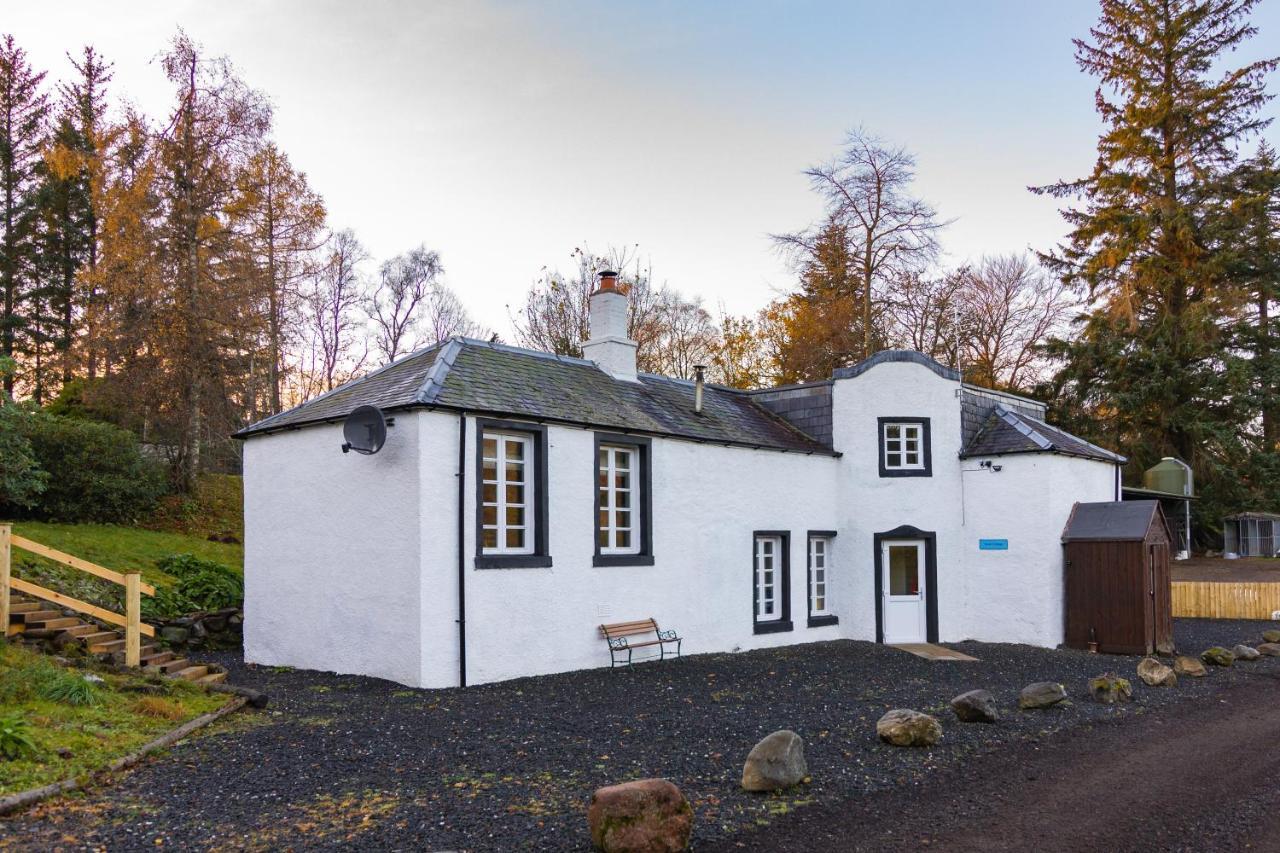 Glenshee Dalnaglar Castle Estate 빌라 외부 사진
